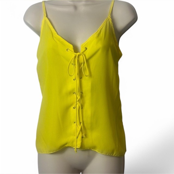 Tops - Lace Up Sleeveless Top‎